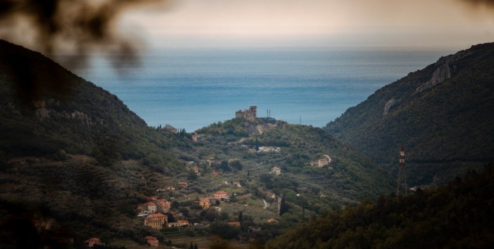 Finale Ligure, enduro mountain bike mecca - MTB Beds