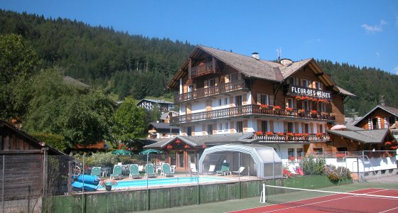 fleur des neige hotel morzine