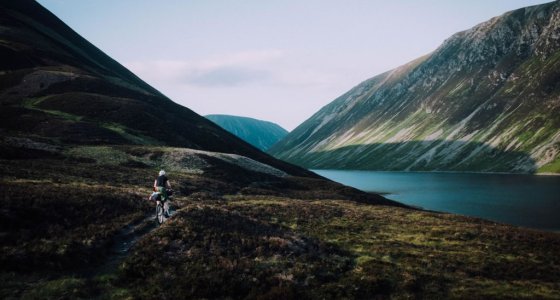 cairngorms loch gravel ride